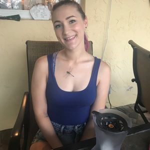 Meet your Posher, Aimee